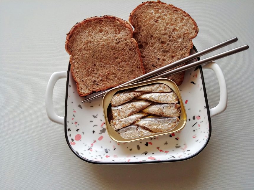 ayuno de sardinas, dieta sardinas, tendencia salud riesgosa, mito nutrición, riesgos ayunar
