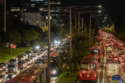 Pico y placa colombia 14 febrero 2026