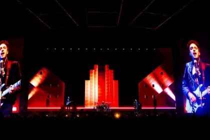 Soda Stereo en el Movistar Arena junto a un holograma de Gustavo Cerati