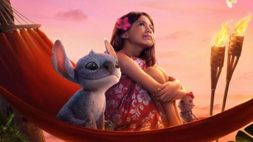 Lilo & Stitch juntos en la playa