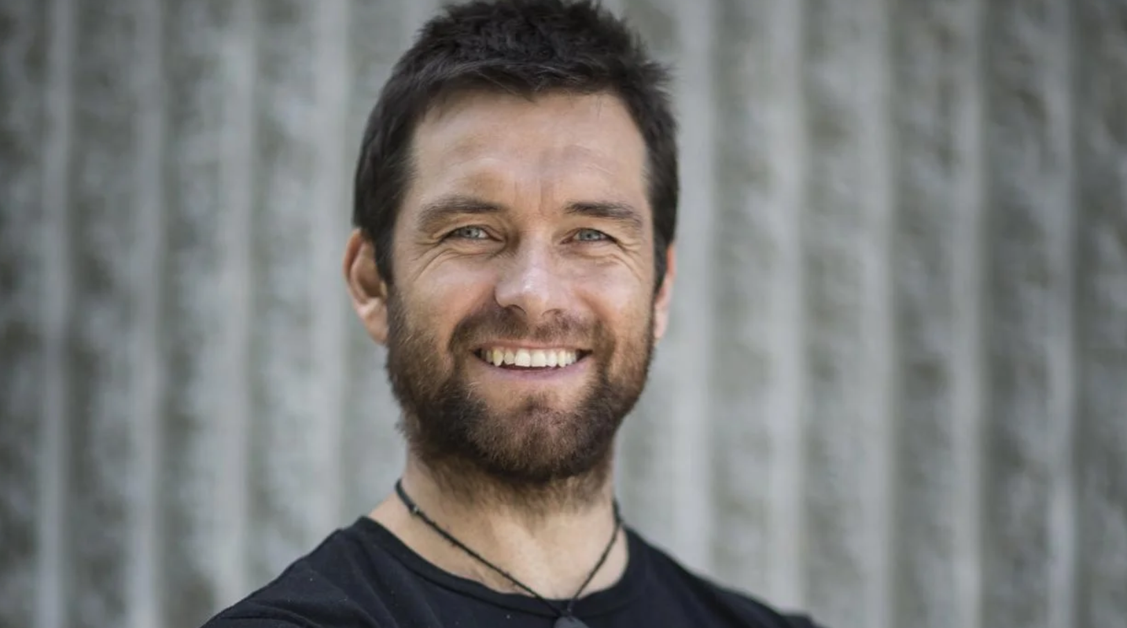 nueva serie Antony Starr 2026