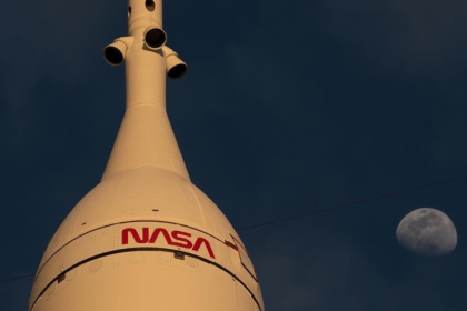 Cohete de la Nasa en el espacio