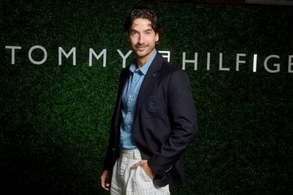 Tommy Hilfiger presenta su colección primavera 2026 c