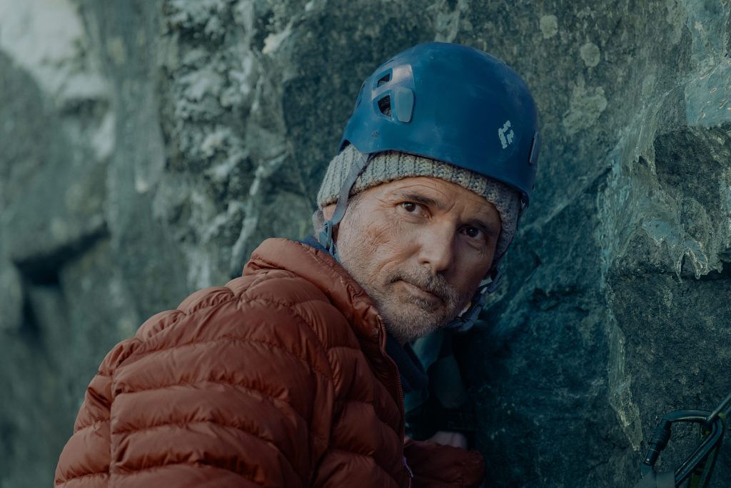 Eric Bana como Tommy