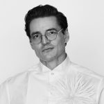 Embajador Chanel Pedro Pascal