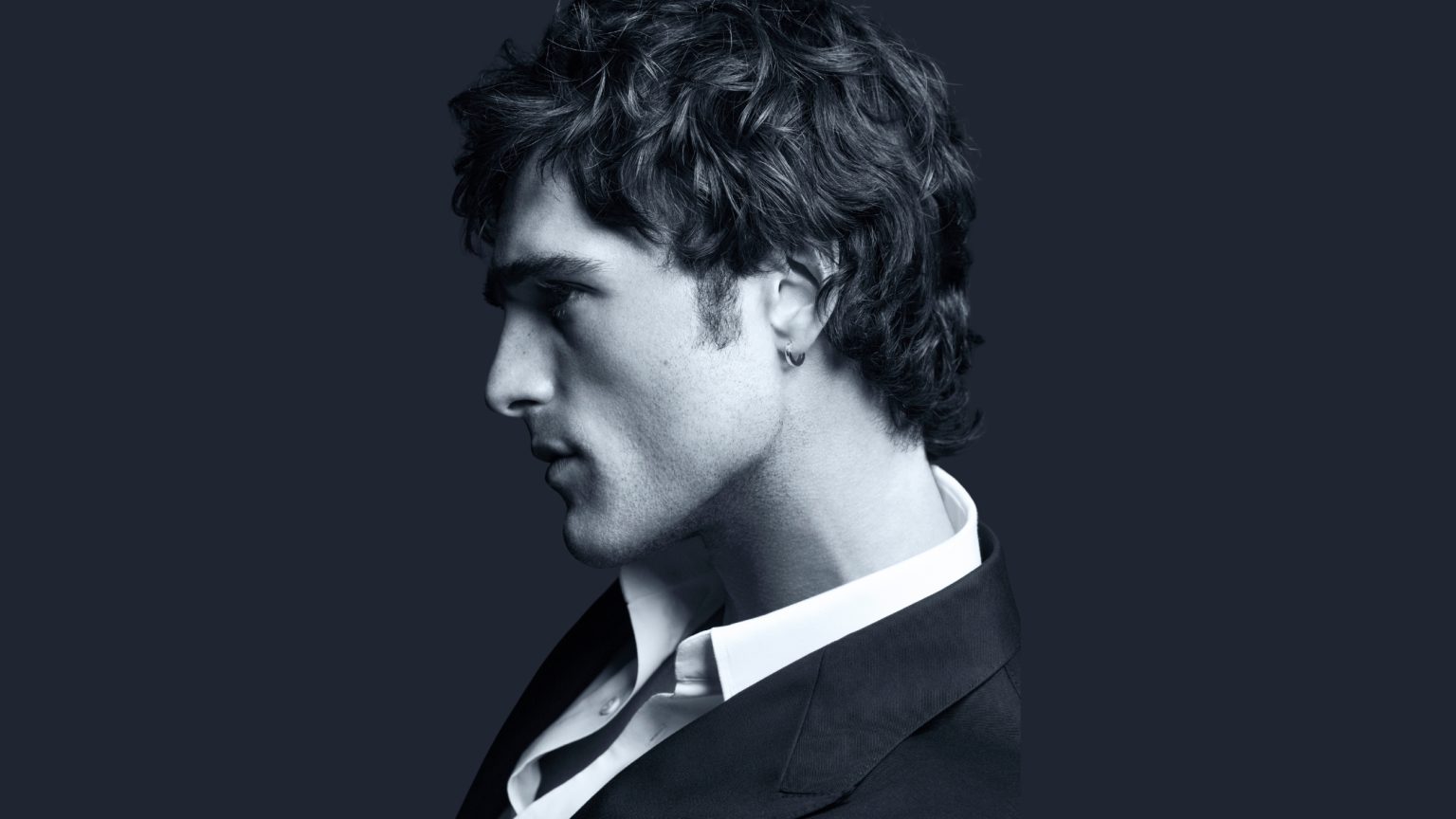 Jacob Elordi BLEU DE CHANEL