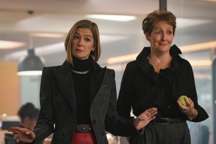 Rosamund Pike y Fiona Shaw