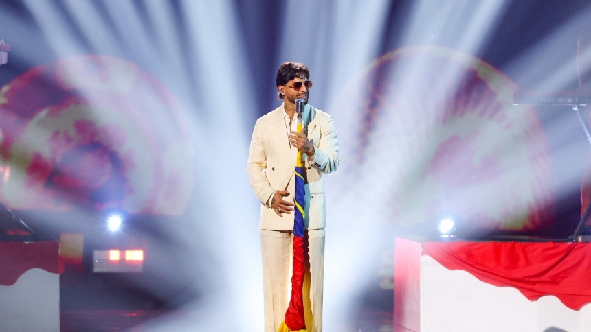 nuevo look de Maluma