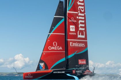 Emirates Team New Zealand y OMEGA