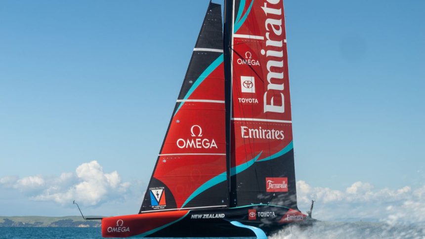 Emirates Team New Zealand y OMEGA