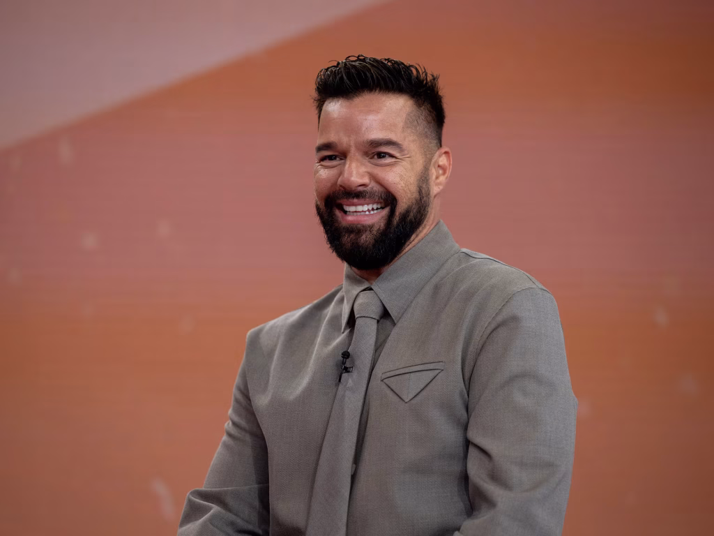 demanda Ricky Martin, canción Vida