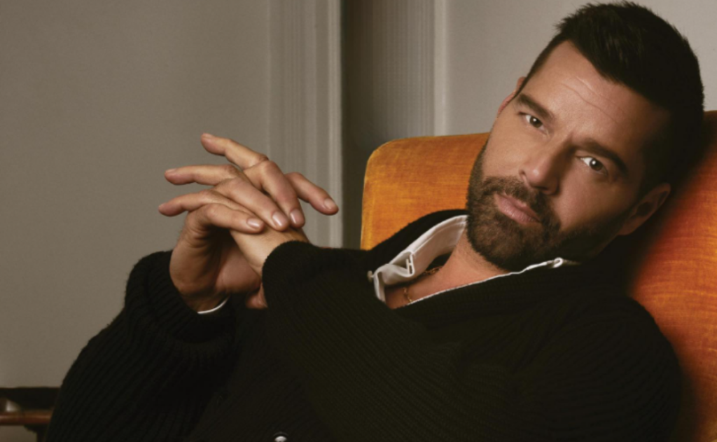 demanda Ricky Martin, canción Vida