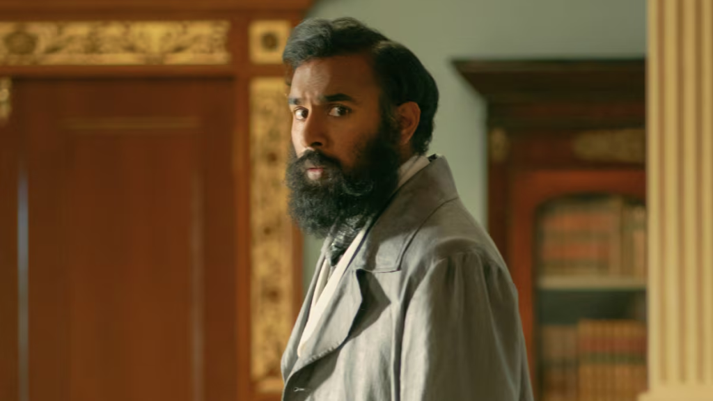 Himesh Patel como Dr. Watson