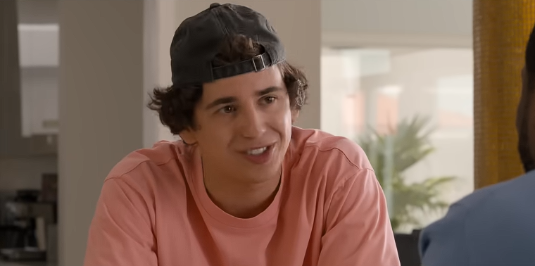 Marcello Hernández como Nick
