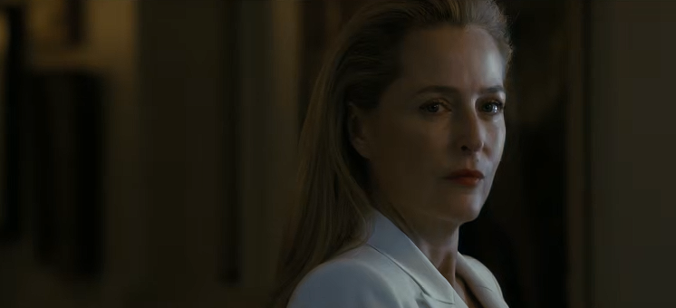 Gillian Anderson como Dayle Burton